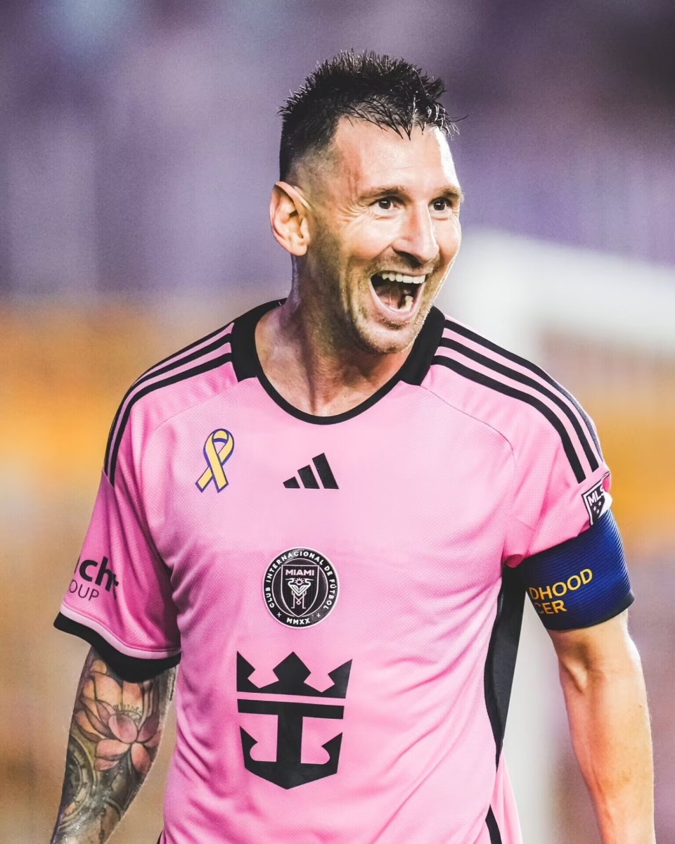 爱游戏中国官网-梅西遭遇十持续失利，皇家马德里教练压力巨大！观众掌声雷动的简单介绍