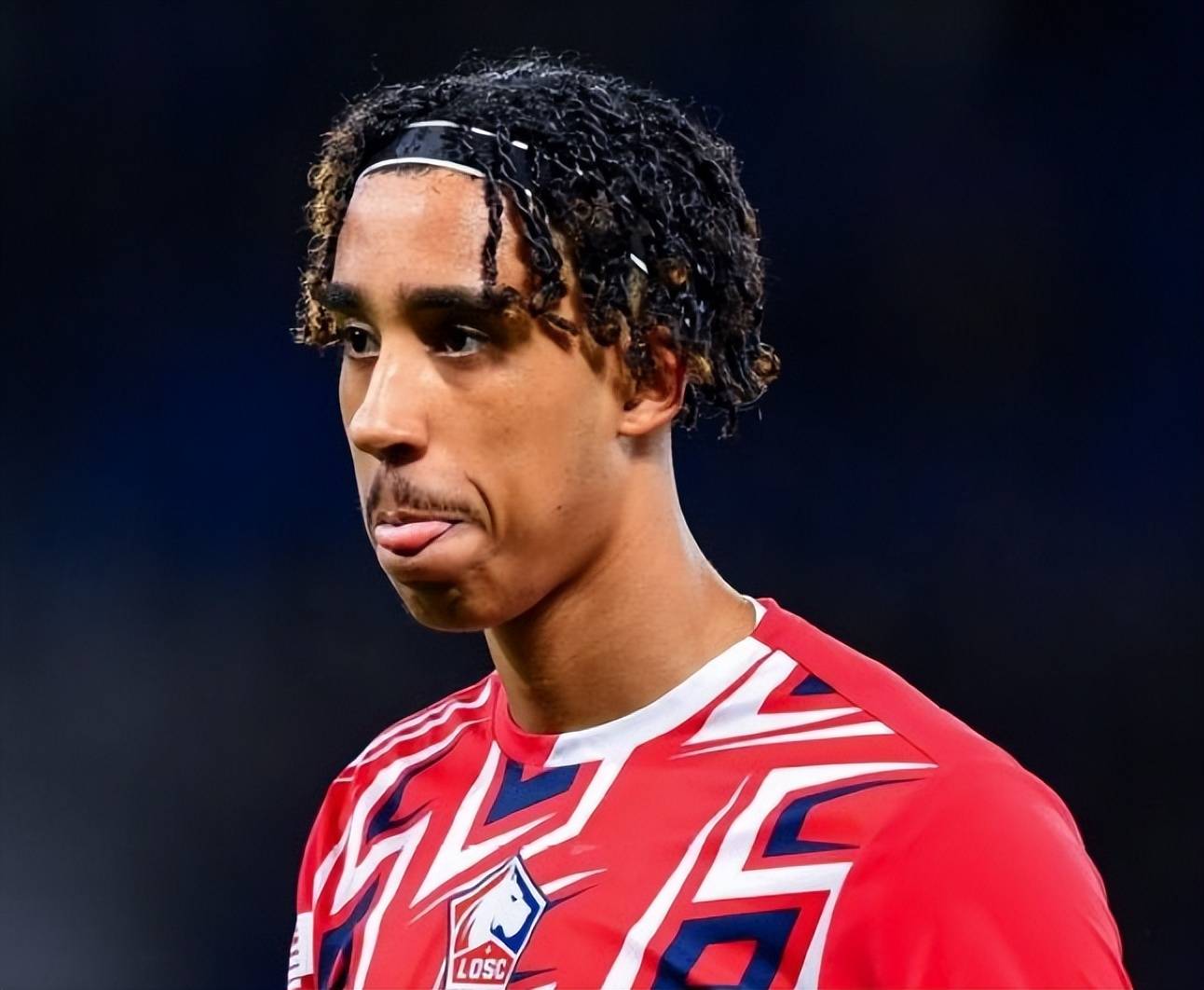 AYX GAMES-尼斯内部会议纪要流出——加时末段防线松动，法甲使命明确，更衣室氛围转暖的简单介绍